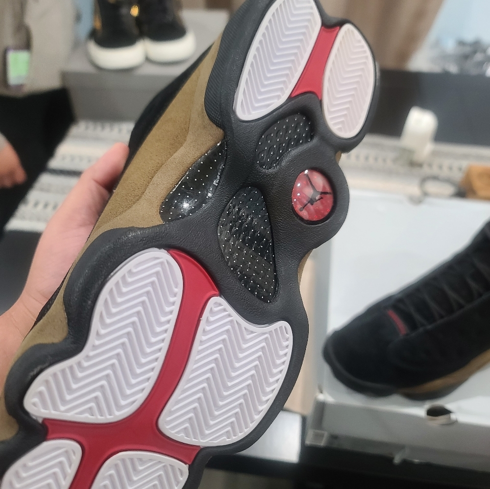 Jordan 13 - Picture 4 of 6